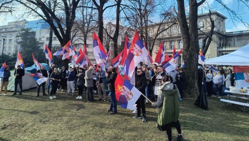 NAPRAVILI SU ČUDO Vučić o studentima koji žele da uče: Ti ljudi su bili ključni u odbrani slobode i nezavisnosti ove zemlje