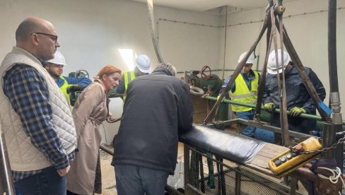 KAPACITET VODE BIĆE DUPLIRAN: Regeneracija bunara BHD 5 na Ratnom ostrvu u Novom Sadu do kraja sledeće nedelje KAPACITET VODE BIĆE DUPLIRAN: Regeneracija bunara BHD 5 na Ratnom ostrvu u Novom Sadu do kraja sledeće nedelje