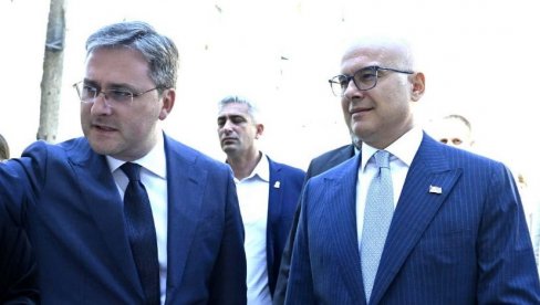 NIKOLA SELAKOVIĆ JE MUČKI JE UDAREN SA LEĐA Vučević o napadu na ministra: Očekujem hitnu reakciju nadležnih organa NIKOLA SELAKOVIĆ JE MUČKI JE UDAREN SA LEĐA Vučević o napadu na ministra: Očekujem hitnu reakciju nadležnih organa