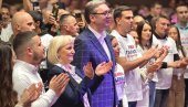 VUČIĆ U SMEDEREVU: Živi Gavrilo, pobediće Srbija (FOTO/VIDEO) VUČIĆ U SMEDEREVU: Živi Gavrilo, pobediće Srbija (FOTO/VIDEO)