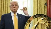 AMERI SE KRSTE I LEVOM I DESNOM RUKOM! Donald Tramp organizuje sportsko takmičenje u Beloj kući