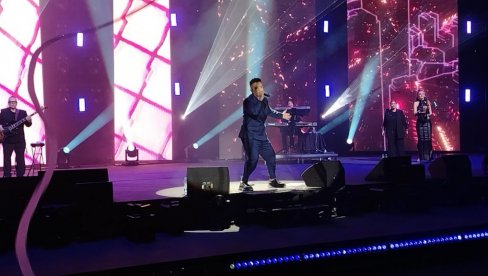 DOLAZI LJUBAV: Marija Šerifović na ovaj način završava jednogodišnju turneju (FOTO/VIDEO) DOLAZI LJUBAV: Marija Šerifović na ovaj način završava jednogodišnju turneju (FOTO/VIDEO)