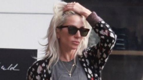 MUČNO STANJE: Lejdi Gaga zbog bolesti izgubila kontakt sa realnošću MUČNO STANJE: Lejdi Gaga zbog bolesti izgubila kontakt sa realnošću