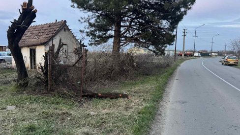 PREVRNUO SE BAGER - NASTRADAO TINEJDŽER (17): Tragična nesreća na periferiji Zrenjanina, dečak ostao na mestu mrtav PREVRNUO SE BAGER - NASTRADAO TINEJDŽER (17): Tragična nesreća na periferiji Zrenjanina, dečak ostao na mestu mrtav