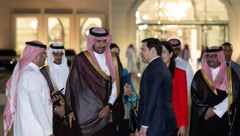 BLUMBERG SAOPŠTIO: SAD će na sastanku u S. Arabiji vršiti pritisak na Ukrajinu za primirje BLUMBERG SAOPŠTIO: SAD će na sastanku u S. Arabiji vršiti pritisak na Ukrajinu za primirje