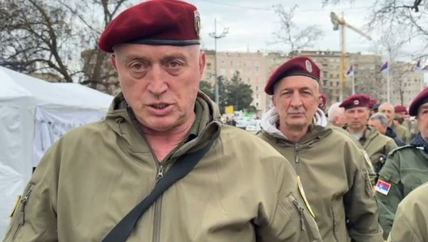 ШКОЛОВАНА ОМЛАДИНА ЈЕ НАЈЈАЧЕ ОРУЖЈЕ 21. ВЕКА: Ратни ветерани Црвених беретки уз студенте који желе да уче (ВИДЕО) ШКОЛОВАНА ОМЛАДИНА ЈЕ НАЈЈАЧЕ ОРУЖЈЕ 21. ВЕКА: Ратни ветерани Црвених беретки уз студенте који желе да уче (ВИДЕО)