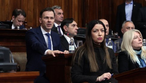 VAŽAN APEL MINISTRA MALOG: Nasilje neće proći - dijalogom unormaliti situaciju VAŽAN APEL MINISTRA MALOG: Nasilje neće proći - dijalogom unormaliti situaciju