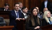 VAŽAN APEL MINISTRA MALOG: Nasilje neće proći - dijalogom unormaliti situaciju VAŽAN APEL MINISTRA MALOG: Nasilje neće proći - dijalogom unormaliti situaciju