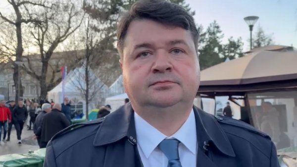 ПРОФ. ПЕТРОВ О УПАДУ НА РТС: Најтежи утисак је повреда полицајца (ВИДЕО) ПРОФ. ПЕТРОВ О УПАДУ НА РТС: Најтежи утисак је повреда полицајца (ВИДЕО)