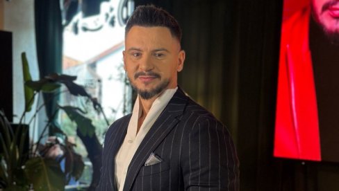 DA SE U BOSNU VRATIM: Emir Đulović progovorio u duetima, saradnjama, EP - u, usponima i razmišljanjima (FOTO/VIDEO) DA SE U BOSNU VRATIM: Emir Đulović progovorio u duetima, saradnjama, EP - u, usponima i razmišljanjima (FOTO/VIDEO)