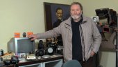PRVI TELEVIZOR U VRŠCU – U KAFANI: Zbog slabog signala TV prijemnik morao da bude izmešten na Vršački breg