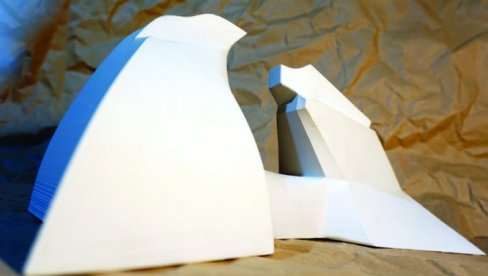 SKULPTURA I NOVE TEHNOLOGIJE: Radovi Vladimira Alandera u novobeogradskoj Blok galeriji SKULPTURA I NOVE TEHNOLOGIJE: Radovi Vladimira Alandera u novobeogradskoj Blok galeriji