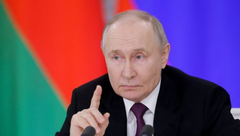 ŠTA JE TREBALO, DA NAS VREĐA PROSTIM REČNIKOM PA DA PREGOVARA SA NAMA? Putin o napadima na Stiva Vitkofa