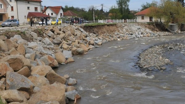 СТРАТЕГИЈОМ ПРОТИВ ПОПЛАВА: Краљевчани усвојили Оперативни план одбране од бујичних водотокова СТРАТЕГИЈОМ ПРОТИВ ПОПЛАВА: Краљевчани усвојили Оперативни план одбране од бујичних водотокова