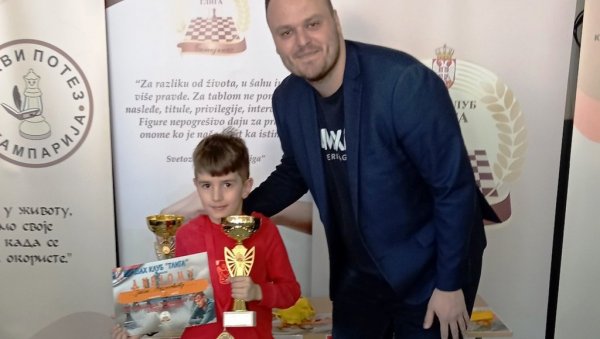 ЈАКША НОВА ШАХОВСКА НАДА: Осмогодишњи Параћинац победник турнира „Александар Инђић“ ЈАКША НОВА ШАХОВСКА НАДА: Осмогодишњи Параћинац победник турнира „Александар Инђић“