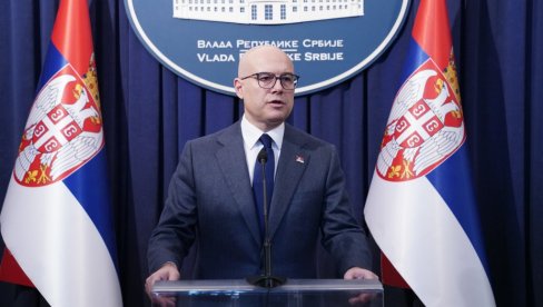 VUČEVIĆ OTKRIO DA IMA NEKOLIKO IMENA ZA NOVOG PREDSEDNIKA VLADE: Mandatar ne mora da bude mesija, ali mora da pokaže interes i želju VUČEVIĆ OTKRIO DA IMA NEKOLIKO IMENA ZA NOVOG PREDSEDNIKA VLADE: Mandatar ne mora da bude mesija, ali mora da pokaže interes i želju