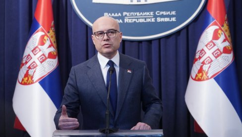 VUČEVIĆ PODNEO KRIVIČNU PRIJAVU: Protiv studenata blokadera koji su obmanuli javnost i napali dete VUČEVIĆ PODNEO KRIVIČNU PRIJAVU: Protiv studenata blokadera koji su obmanuli javnost i napali dete