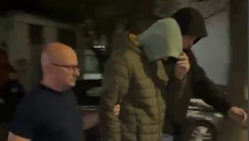 HAPŠENJE LADA JOVOVIĆA: Osumnjičen za planiranje državnog udara (VIDEO) HAPŠENJE LADA JOVOVIĆA: Osumnjičen za planiranje državnog udara (VIDEO)