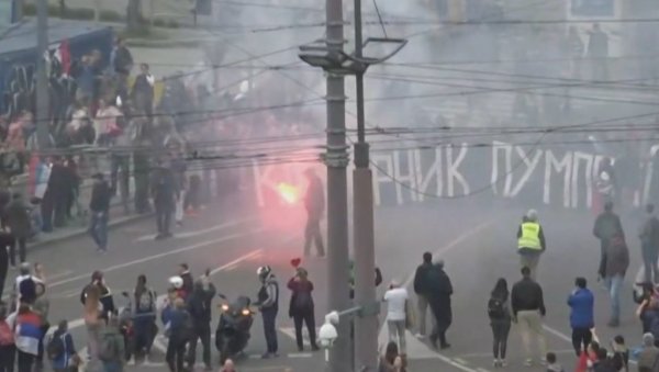 ЊИХОВА ШАНСА ЈЕ БИЛА 15. МАРТА ДА БУДЕМ ЛИКВИДИРАН Вучић: Открио сам планове криминалних група и појединих државних структура ЊИХОВА ШАНСА ЈЕ БИЛА 15. МАРТА ДА БУДЕМ ЛИКВИДИРАН Вучић: Открио сам планове криминалних група и појединих државних структура