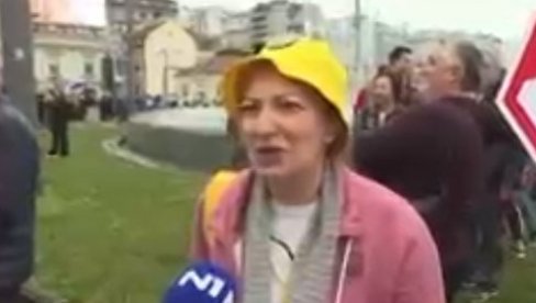 PALO PRIZNANJE: Porodice demonstranata i voditelja N1 glasaju za Vučića! (VIDEO) PALO PRIZNANJE: Porodice demonstranata i voditelja N1 glasaju za Vučića! (VIDEO)