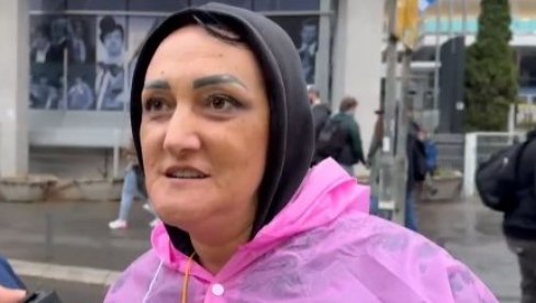 SAMI SE DEMASKIRAJU: Došli iz Tuzle na protest u Beogradu, traže da se uhapsi Dodik SAMI SE DEMASKIRAJU: Došli iz Tuzle na protest u Beogradu, traže da se uhapsi Dodik