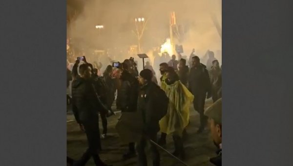 ТУЖИЛАШТВО НАЛОЖИЛО МУП: Утврдите шта се десило на протесту када се зачуо јак звук ТУЖИЛАШТВО НАЛОЖИЛО МУП: Утврдите шта се десило на протесту када се зачуо јак звук
