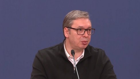 GDE JE ZVUČNI TOP? AJDE POKAŽITE GA Vučić: Mi se ovde borimo za živote ljudi, oni došli nekog da blokiraju GDE JE ZVUČNI TOP? AJDE POKAŽITE GA Vučić: Mi se ovde borimo za živote ljudi, oni došli nekog da blokiraju