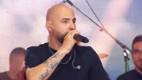 PRONAĐEN DRUGI PEVAČ IZ GRUPE DNK: Evo u kakvom je stanju Andrej (FOTO) PRONAĐEN DRUGI PEVAČ IZ GRUPE DNK: Evo u kakvom je stanju Andrej (FOTO)