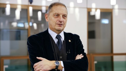 JUBILEJ POD KROVOM KOJI PROKIŠNJAVA: Intervju - Miloš Janković, predsednik Udruženja književnika Srbije JUBILEJ POD KROVOM KOJI PROKIŠNJAVA: Intervju - Miloš Janković, predsednik Udruženja književnika Srbije