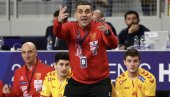 СРАМОТА: Македонци морали на терен и поред незапамћене трагедије у Кочанима СРАМОТА: Македонци морали на терен и поред незапамћене трагедије у Кочанима