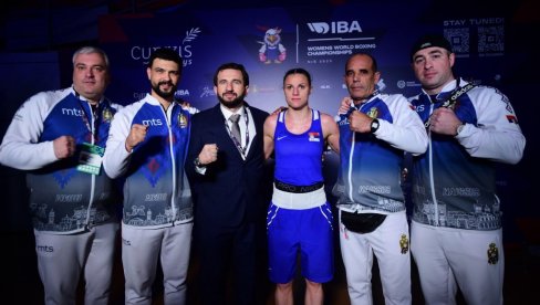 BILA SAM MNOGO NESREĆNA, A ONDA... Anđela Branković i prva reakcija nakon što je postala svetska šampionka u boksu BILA SAM MNOGO NESREĆNA, A ONDA... Anđela Branković i prva reakcija nakon što je postala svetska šampionka u boksu