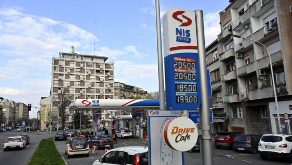 ПРИТИСАК НА МОСКВУ СТЕЖЕ И НИС: Дозвола сад којом је одложена примена санкција против нафтне компаније истиче 28. марта ПРИТИСАК НА МОСКВУ СТЕЖЕ И НИС: Дозвола сад којом је одложена примена санкција против нафтне компаније истиче 28. марта