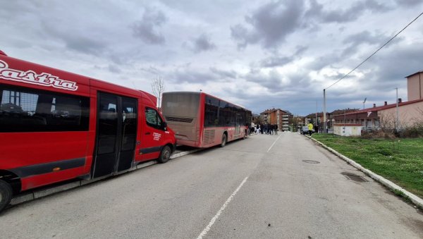 СЕКРЕТАРИЈАТ ЗА ЈАВНИ ПРЕВОЗ: Услед блокада на територији општине Лазаревац, онемогућен јавни превоз СЕКРЕТАРИЈАТ ЗА ЈАВНИ ПРЕВОЗ: Услед блокада на територији општине Лазаревац, онемогућен јавни превоз