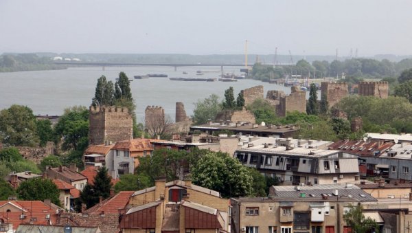 ЗА ЛЕПШИ ВИНСКИ ГРАД: Ускоро реконструкција Парка слободе у Смедереву ЗА ЛЕПШИ ВИНСКИ ГРАД: Ускоро реконструкција Парка слободе у Смедереву