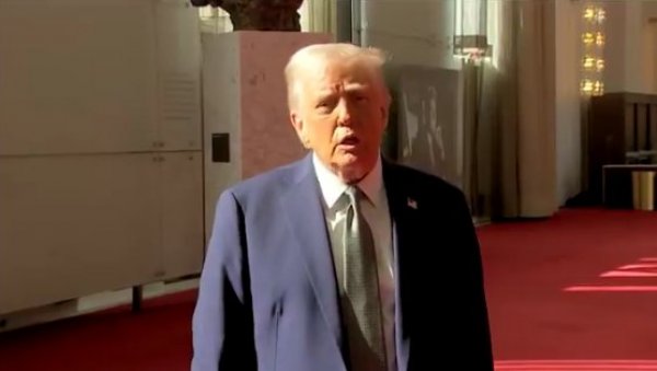 ВЕЛИКА ПРЕВАРА: Трамп данас потписује уредбу за затварање Министарства образовања ВЕЛИКА ПРЕВАРА: Трамп данас потписује уредбу за затварање Министарства образовања