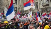 ЗАШТО ЈЕ БЛОКАДЕРИМА НАСИЉЕ ЈЕДИНО ПОГОНСКО ГОРИВО? Вучићев фото-робот обојене револуције испоставио се тачним