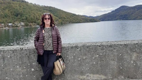 ОВО ЈЕ МИЛИЦА КОЈА ЈЕ УБИЈЕНА У СВОМ СТАНУ У ЧАЧКУ: Сумња се да је њу и супруга избо њихов син (ФОТО) ОВО ЈЕ МИЛИЦА КОЈА ЈЕ УБИЈЕНА У СВОМ СТАНУ У ЧАЧКУ: Сумња се да је њу и супруга избо њихов син (ФОТО)