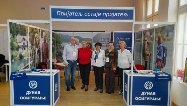 „ДУНАВ ОСИГУРАЊЕ“ СПОНЗОР САЈМА „ЗА БЕЗБЕДНУ СТАРОСТ“ Нова, јединствена полиса за осигурање пензионера „ДУНАВ ОСИГУРАЊЕ“ СПОНЗОР САЈМА „ЗА БЕЗБЕДНУ СТАРОСТ“ Нова, јединствена полиса за осигурање пензионера