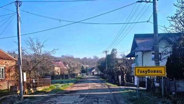 ГОЛУБОВАЦ, ЈЕДИНСТВЕНО СЕЛО У ПАРАЋИНСКОЈ ОПШТИНИ: Радним акцијама доказују да „слога кућу гради“ (ФОТО) ГОЛУБОВАЦ, ЈЕДИНСТВЕНО СЕЛО У ПАРАЋИНСКОЈ ОПШТИНИ: Радним акцијама доказују да „слога кућу гради“ (ФОТО)