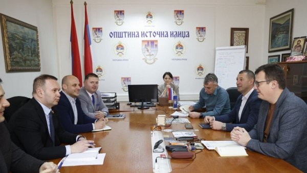 САРАДЊА НАЧЕЛНИКА ИСТОЧНЕ ИЛИЏЕ И ГРАДОНАЧЕЛНИКА ИСТОЧНОГ САРАЈЕВА: Фокус на пројектима САРАДЊА НАЧЕЛНИКА ИСТОЧНЕ ИЛИЏЕ И ГРАДОНАЧЕЛНИКА ИСТОЧНОГ САРАЈЕВА: Фокус на пројектима
