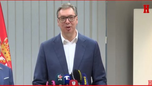 LJUDI ZNAJU SVE, NAVIKNUTI SU DA OPOZICJA LAŽE Vučić: Nisam ja uzeo 300.000 otpremnine pa kupio 2 stana u Beogradu na vodi LJUDI ZNAJU SVE, NAVIKNUTI SU DA OPOZICJA LAŽE Vučić: Nisam ja uzeo 300.000 otpremnine pa kupio 2 stana u Beogradu na vodi