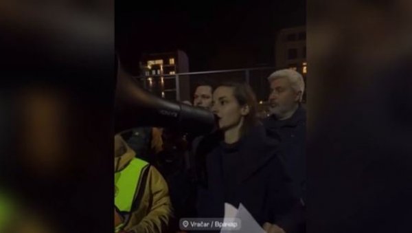 ПРОПАО ЗБОР КАПУЋИНО БРИГАДЕ НА ВРАЧАРУ: Није им радио звучни топ (ВИДЕО) ПРОПАО ЗБОР КАПУЋИНО БРИГАДЕ НА ВРАЧАРУ: Није им радио звучни топ (ВИДЕО)