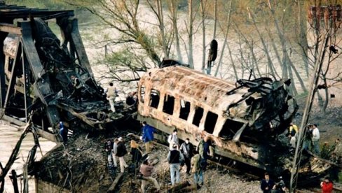 BOMBAMA NA SRBIJU ZARAD SPASAVANJA BUDUĆNOSTI NATO: Vojna koalicija 19 zemalja, pre 26 godina, izvela oružani napad na našu zemlju u BOMBAMA NA SRBIJU ZARAD SPASAVANJA BUDUĆNOSTI NATO: Vojna koalicija 19 zemalja, pre 26 godina, izvela oružani napad na našu zemlju u