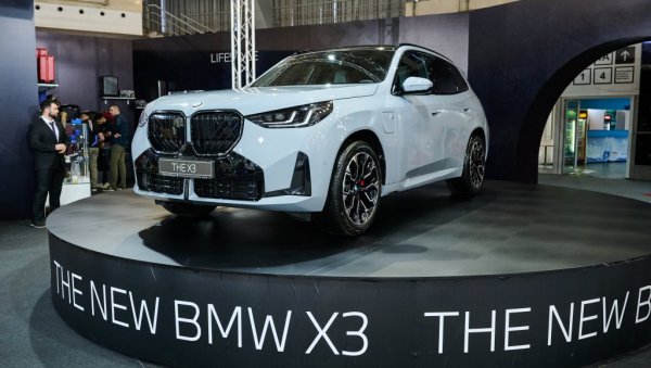 BMW НА САЈМУ АУТОМОБИЛА: Иновације и понуде које померају границе BMW НА САЈМУ АУТОМОБИЛА: Иновације и понуде које померају границе