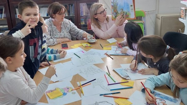„У ПЕСМИ ЈЕ ПРИЧА, У ПРИЧИ ЈЕ СВЕТ“: Краљевачки предшколци посетили Културни центар „Рибница“ „У ПЕСМИ ЈЕ ПРИЧА, У ПРИЧИ ЈЕ СВЕТ“: Краљевачки предшколци посетили Културни центар „Рибница“