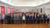 OBELEŽENO 144 GODINE NEPREKIDNOG RADA CRVENOG KRSTA U NOVOM SADU: Istaknutim pojedincima i institucijama uručena priznanja