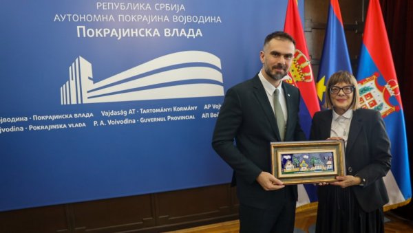 О ИНВЕСТИЦИЈАМА У НОВОМ САДУ РАЗГОВАРАЛИ МАЈА ГОЈКОВИЋ И ЖАРКО МИЋИН: Посебна пажња посвећена обнови Алмашког краја О ИНВЕСТИЦИЈАМА У НОВОМ САДУ РАЗГОВАРАЛИ МАЈА ГОЈКОВИЋ И ЖАРКО МИЋИН: Посебна пажња посвећена обнови Алмашког краја