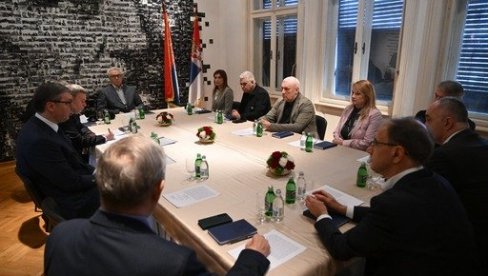 ČLANOVI IO POKRETA ZA NAROD I DRŽAVU O POMIRENJU I UJEDINJENJU GRAĐANA: Srpska i KiM u fokusu