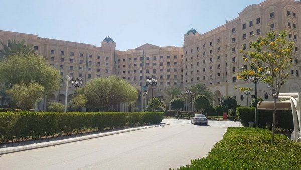 ПОСЛЕ ВИШЕ ОД 11 САТИ РАЗГОВОРА У РИЈАДУ: Руси и Американци усаглашавају текст заједничке изјаве ПОСЛЕ ВИШЕ ОД 11 САТИ РАЗГОВОРА У РИЈАДУ: Руси и Американци усаглашавају текст заједничке изјаве