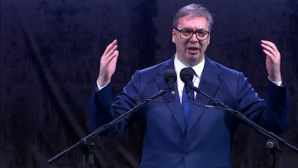 ЈА КАО СРБИН И КАО ПРЕДСЕДНИК СРБИЈЕ ОСЕЋАМ ПОНОС ЗАТО ШТО ЗНАМ ОДГОВОРЕ Вучић јасан - Знам да ће победити Србија! (ВИДЕО) ЈА КАО СРБИН И КАО ПРЕДСЕДНИК СРБИЈЕ ОСЕЋАМ ПОНОС ЗАТО ШТО ЗНАМ ОДГОВОРЕ Вучић јасан - Знам да ће победити Србија! (ВИДЕО)